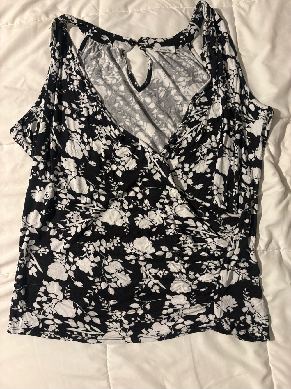 NWOT Loveappella Black White Floral Faux Wrap Tank Top - Picture 2 of 6